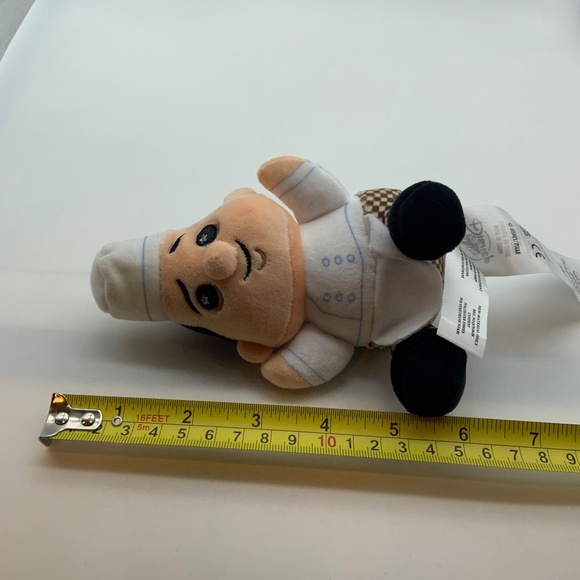 Disney Wishables Remy's Ratatouille Adventure Chef Auguste Gusteau 6" Mini Plush - Picture 9 of 9